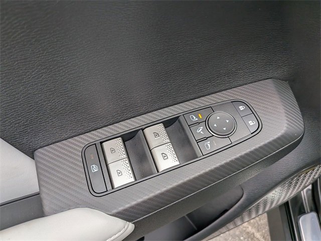 New 2025 Mitsubishi Outlander SE image 13