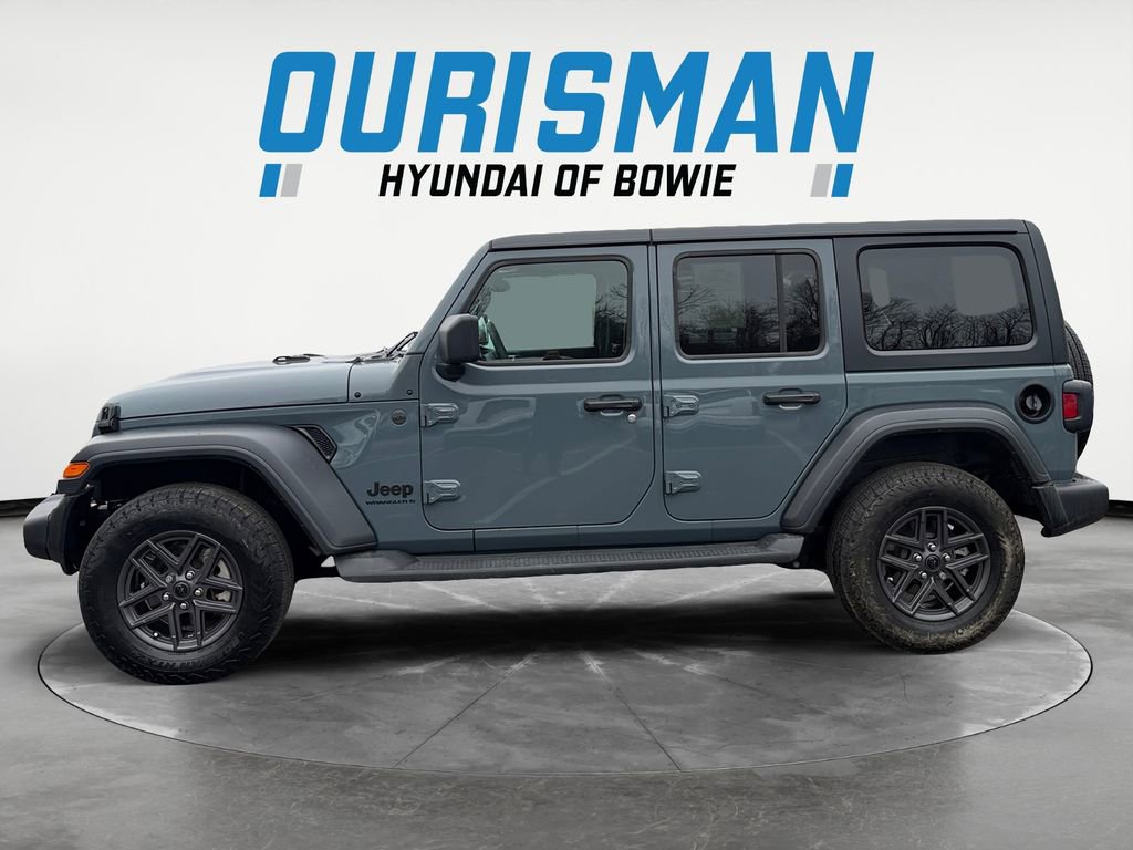 Used 2024 Jeep Wrangler Sport S image 3
