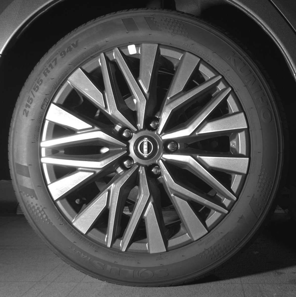 Used 2025 Nissan Altima 2.5 SV image 15