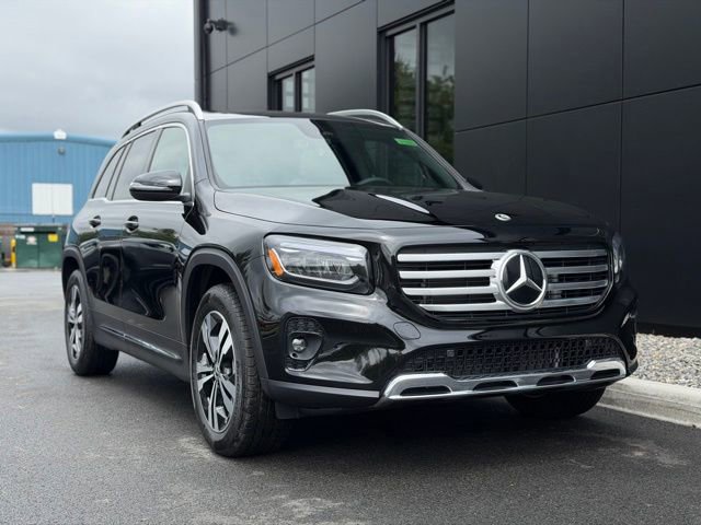 Used 2026 Mercedes-Benz GLB 250 4MATIC image 10