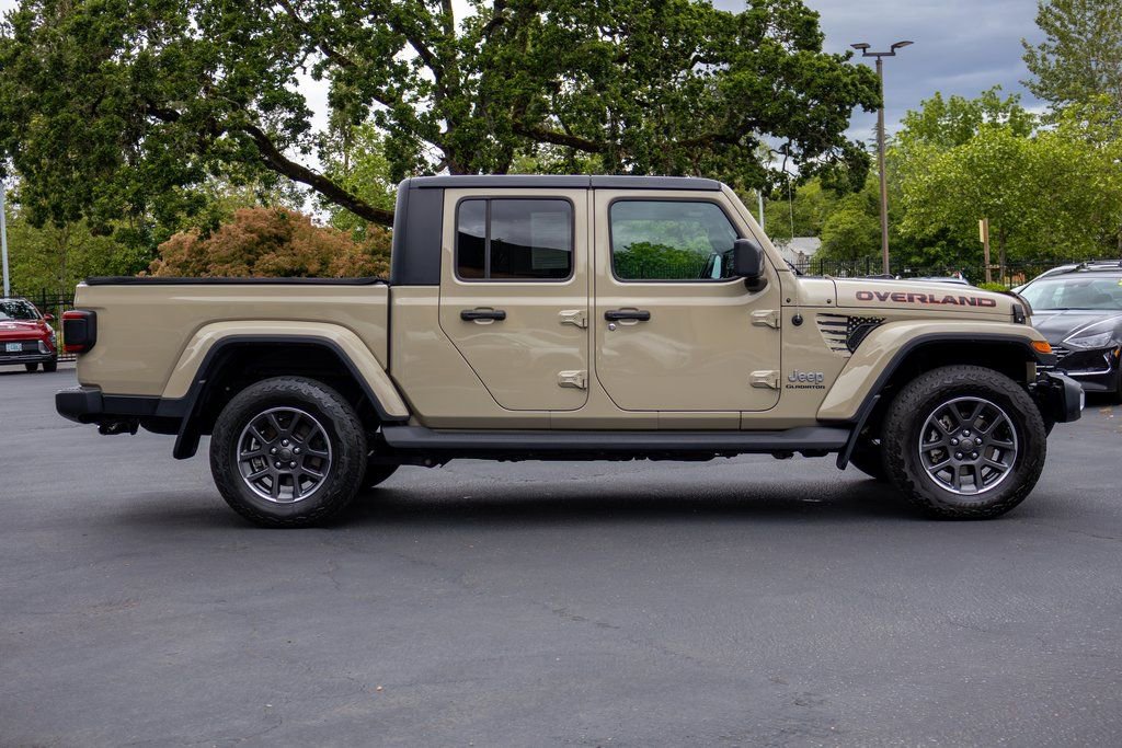 Used 2020 Jeep Gladiator Overland image 6