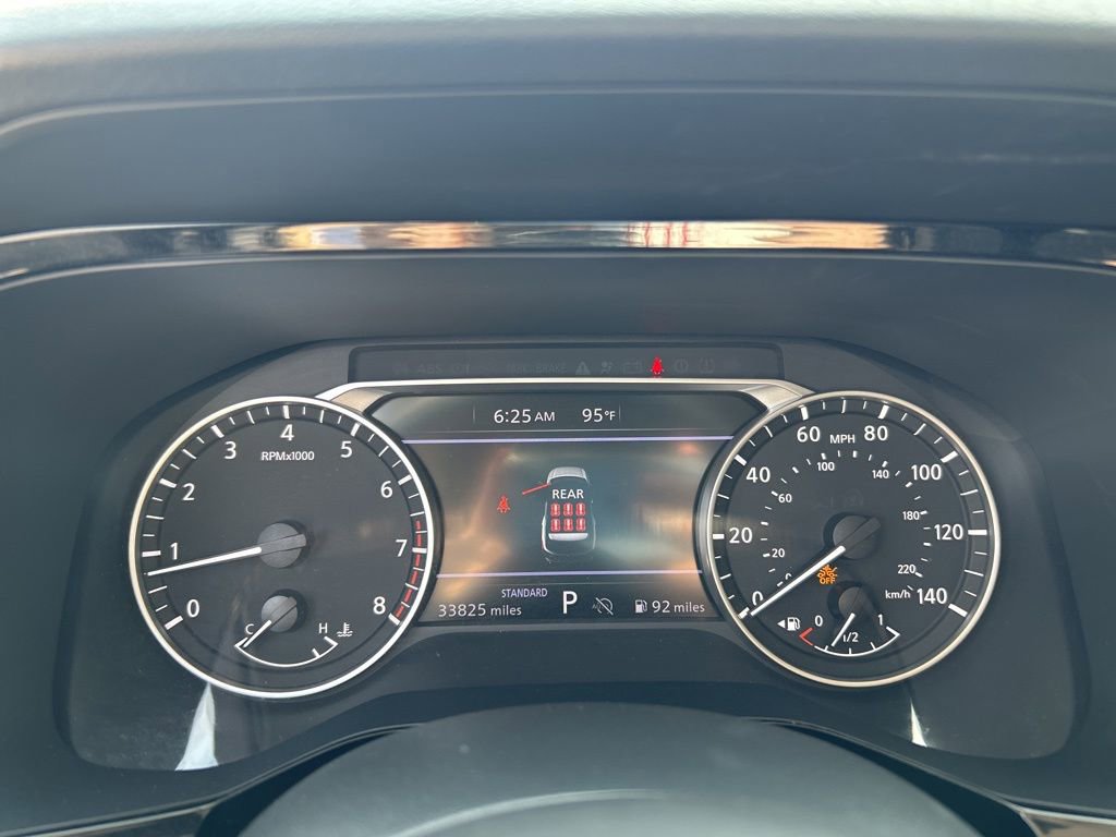 Used 2025 Nissan Pathfinder SV FWD image 20
