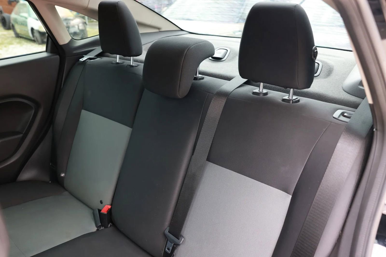 Used 2017 Ford Fiesta S FWD image 15