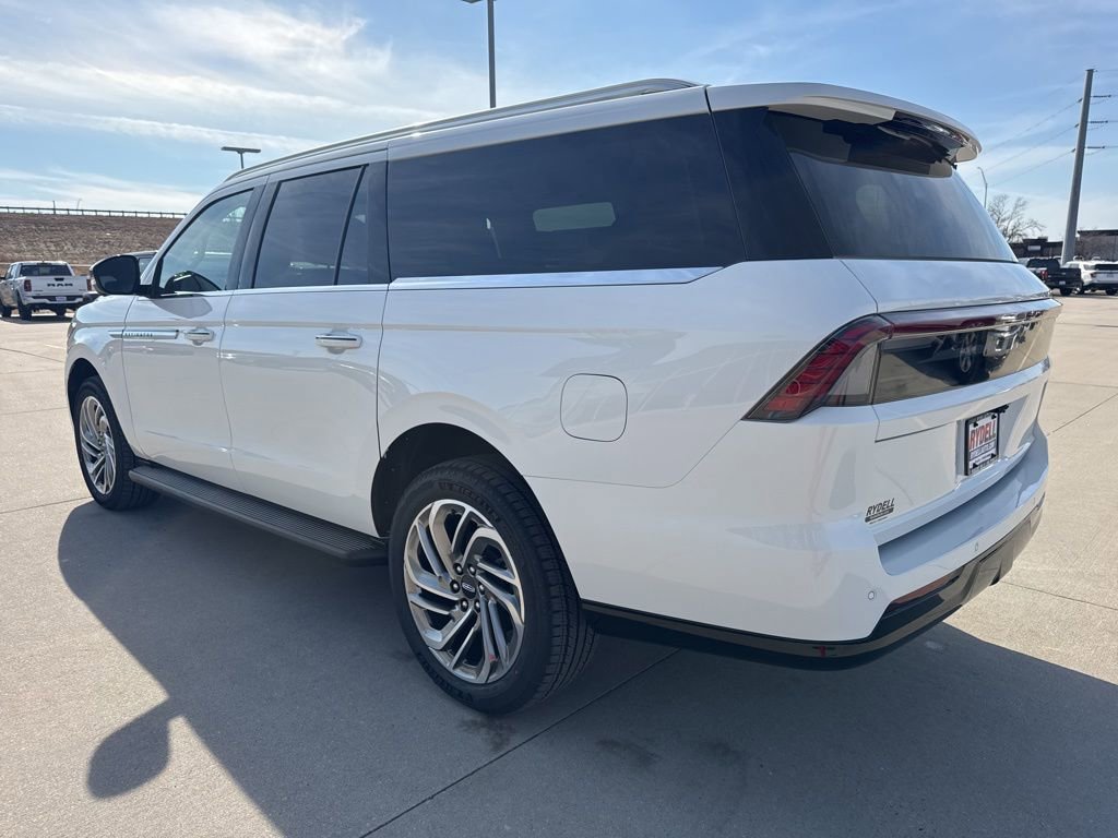 New 2026 Lincoln Navigator L Premier image 24