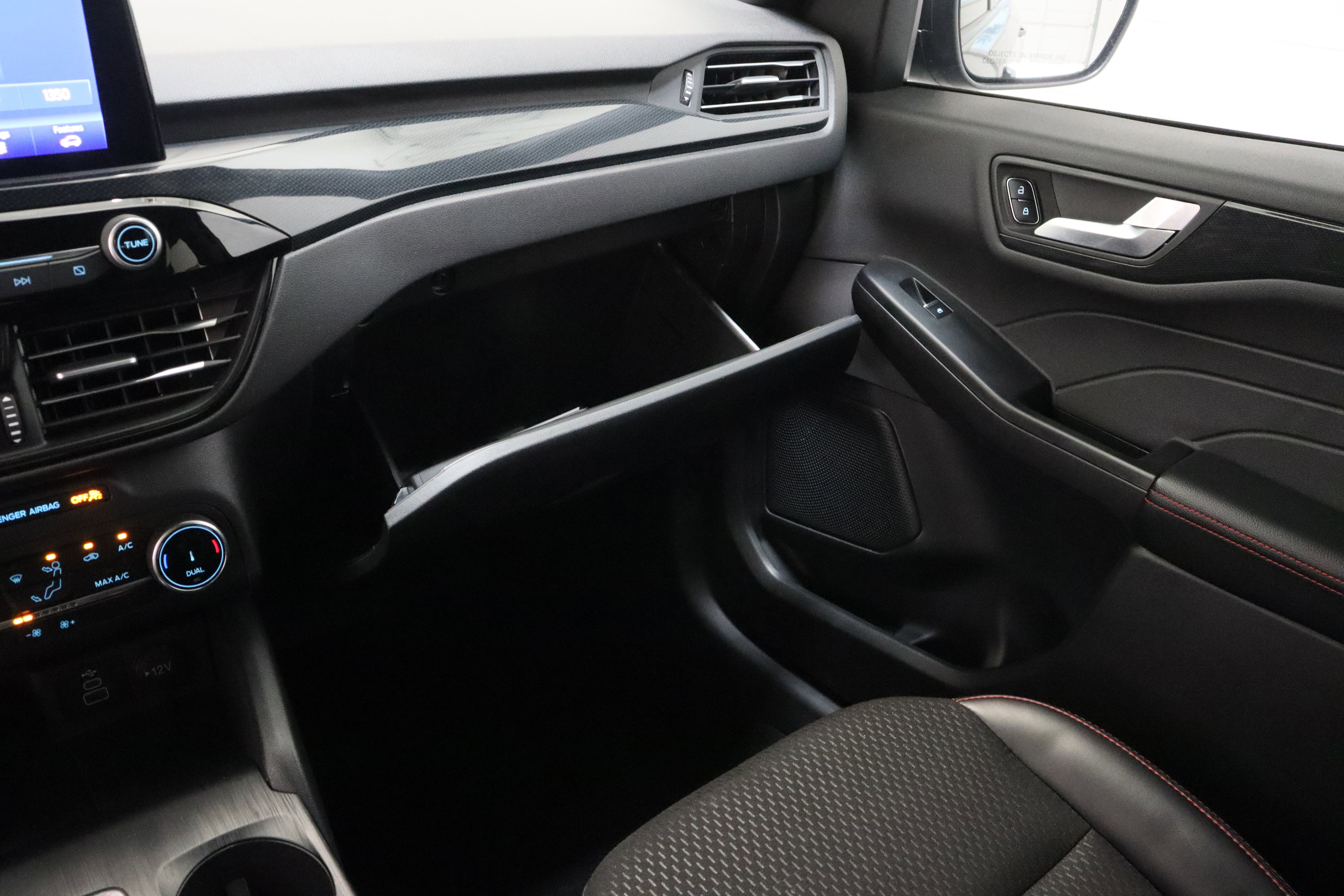 Used 2025 Ford Escape ST-Line w/ Equipment Group 301A FWD image 23