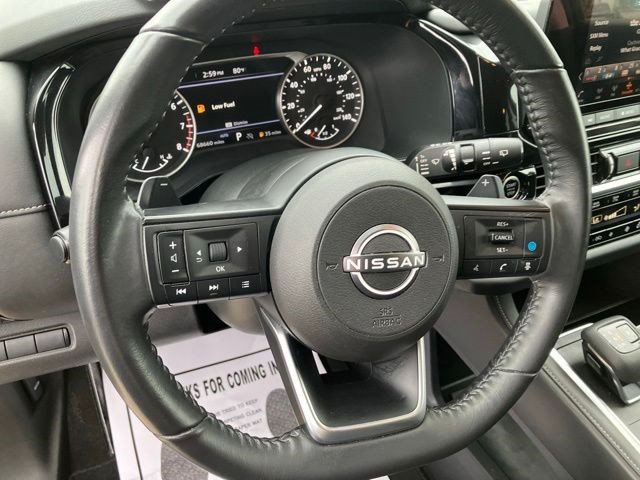 Used 2024 Nissan Pathfinder SV AWD/4WD image 15