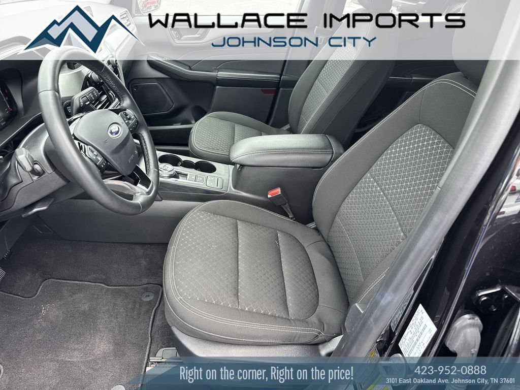 Used 2024 Ford Escape Active AWD/4WD image 14