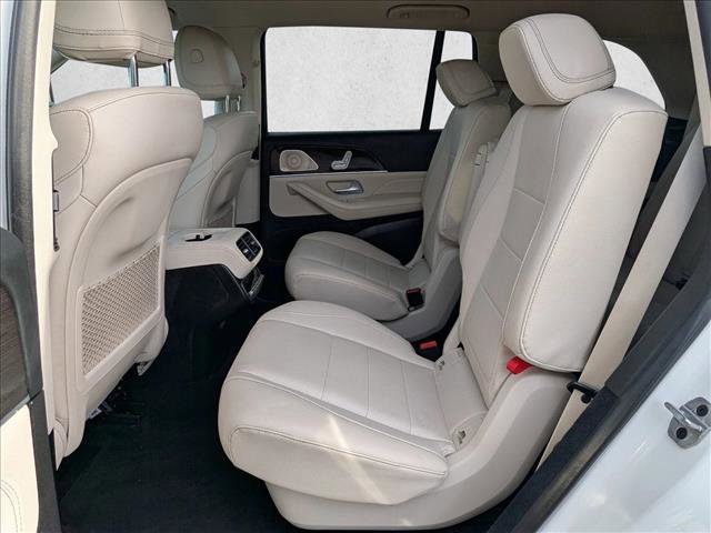 Used 2022 Mercedes-Benz GLS 450 4MATIC image 17