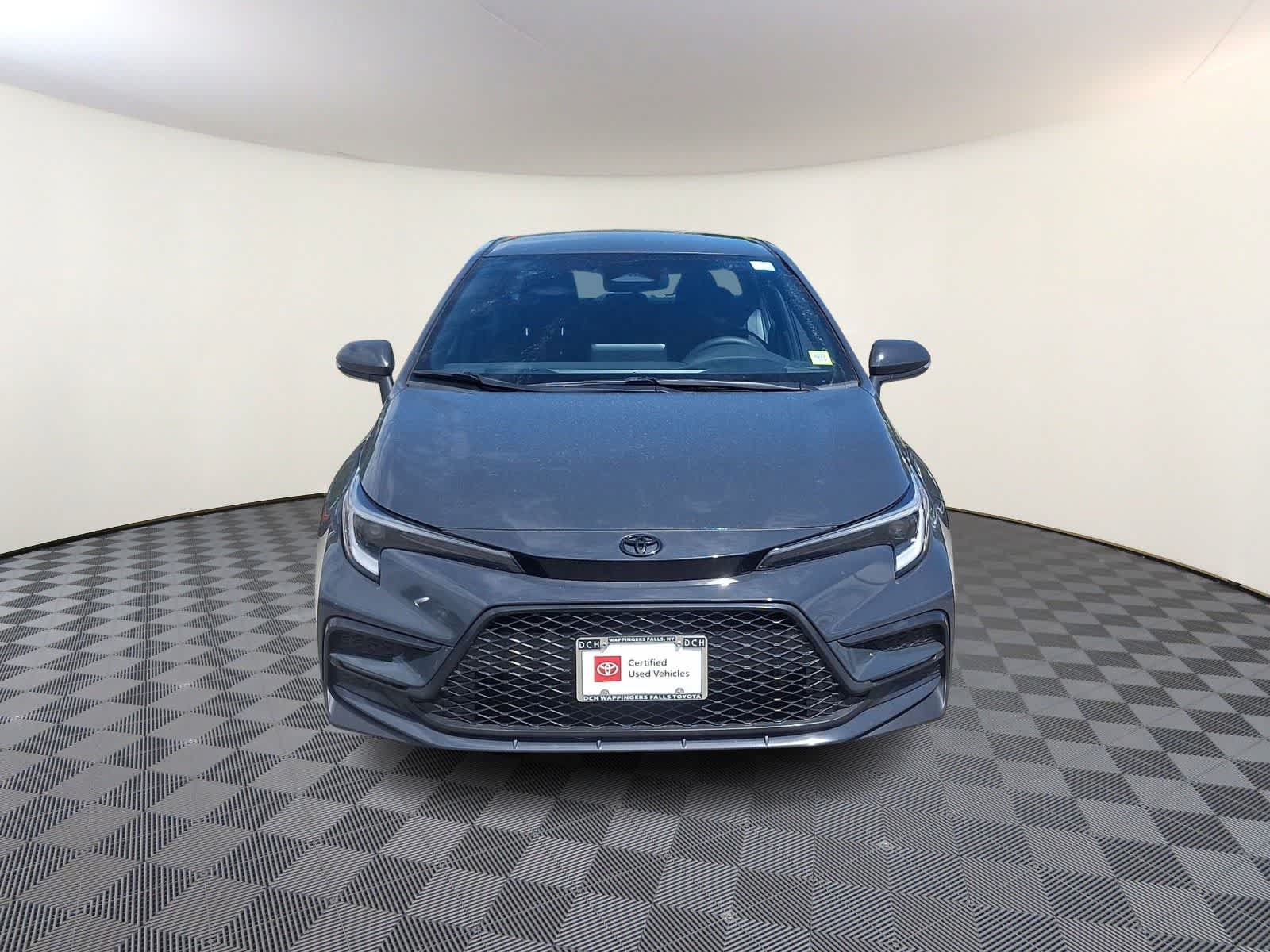 Certified 2023 Toyota Corolla SE w/ Carpet Mat Package (TMS) FWD image 3