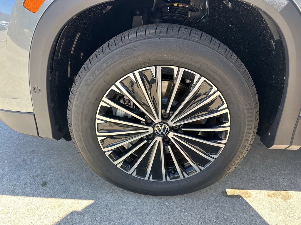 New 2026 Volkswagen Tiguan S AWD/4WD image 23