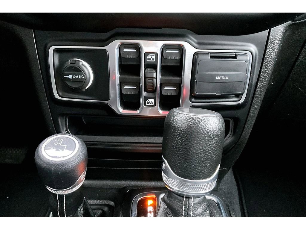 Used 2023 Jeep Gladiator Overland AWD/4WD image 30