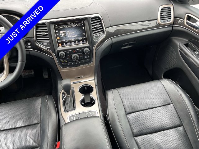 Used 2016 Jeep Grand Cherokee Overland AWD/4WD image 16