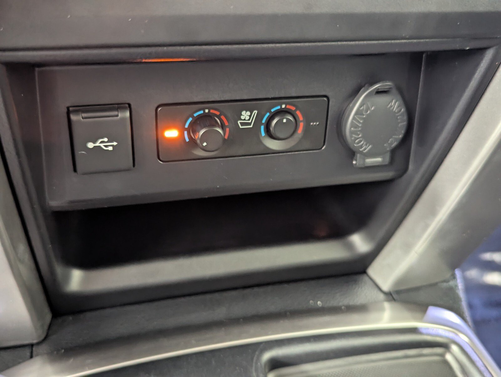 Used 2023 Toyota 4Runner Limited RWD image 23