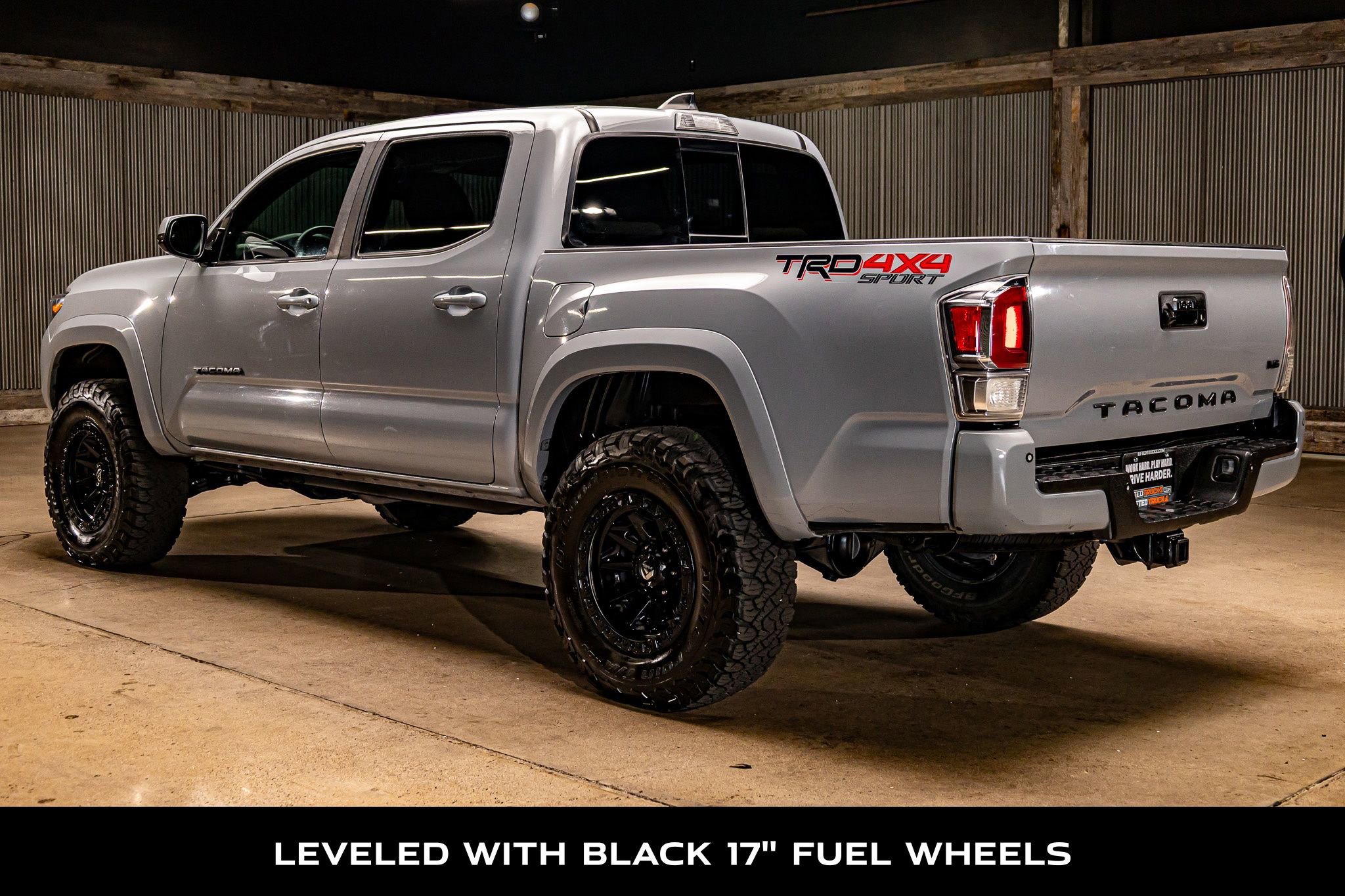 Used 2021 Toyota Tacoma TRD Sport w/ Technology Package image 6