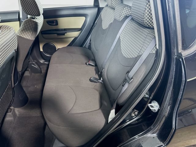 Used 2011 Kia Soul ! FWD image 14