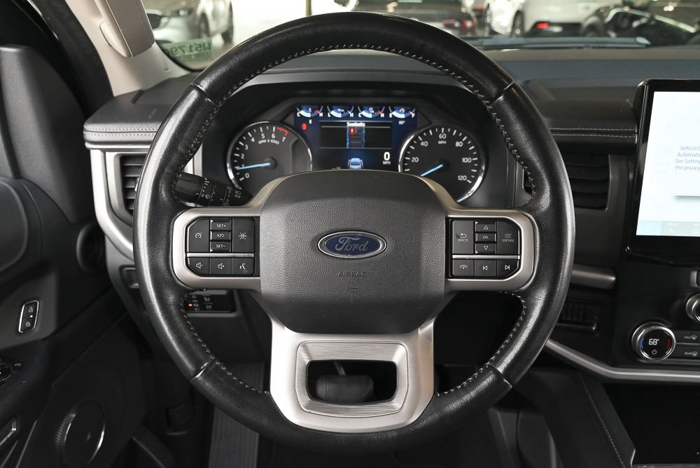 Used 2024 Ford Expedition XLT RWD image 17