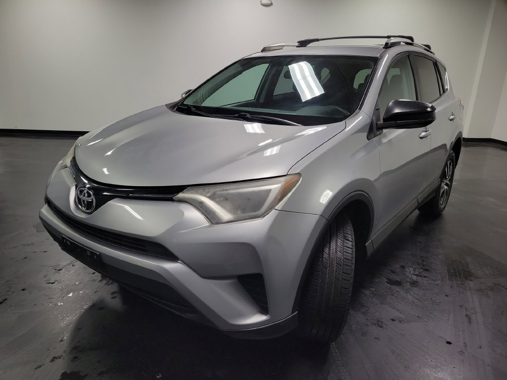 Used 2016 Toyota RAV4 LE AWD/4WD image 4