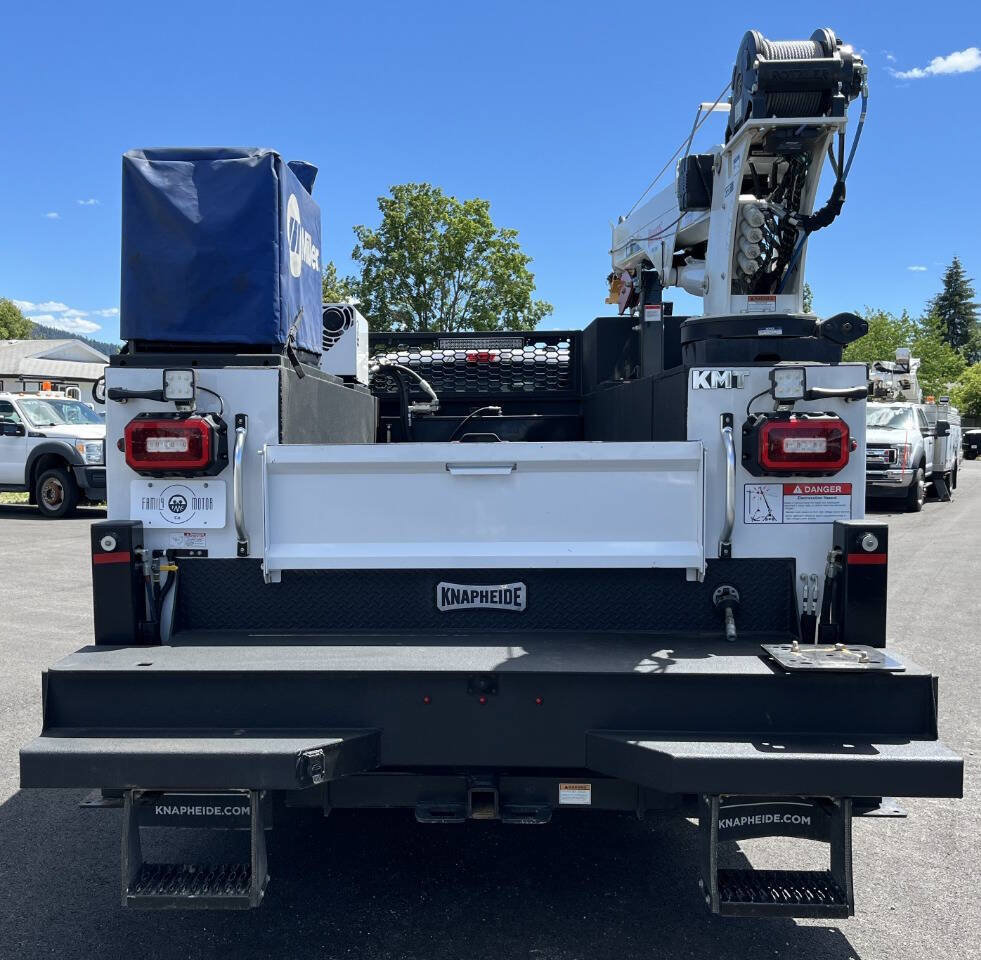 Used 2025 Ford F550 4x4 Crew Cab Super Duty image 6
