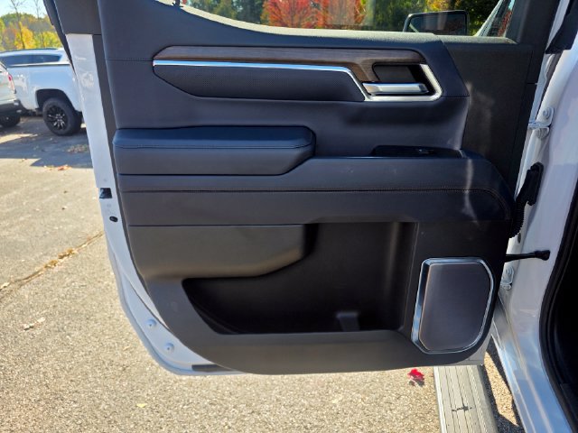 Used 2023 Chevrolet Silverado 1500 High Country w/ High Country Premium Package AWD/4WD image 19