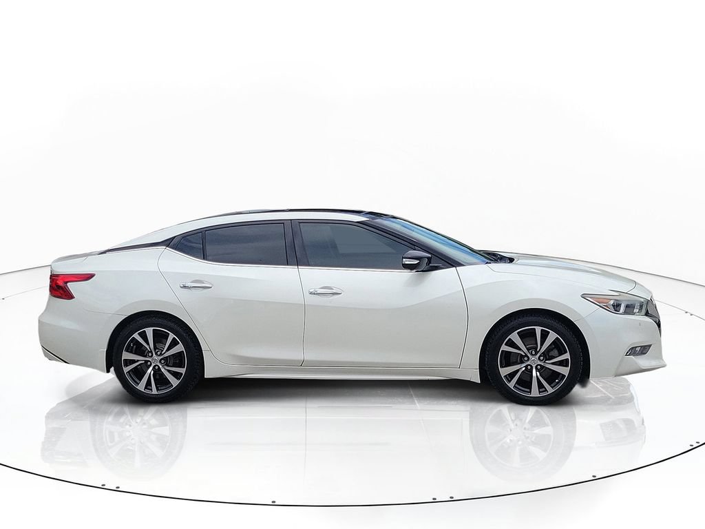 Used 2017 Nissan Maxima Platinum FWD image 6