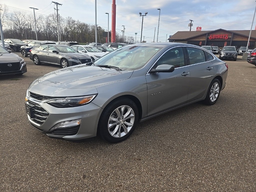 Used 2023 Chevrolet Malibu LT image 3