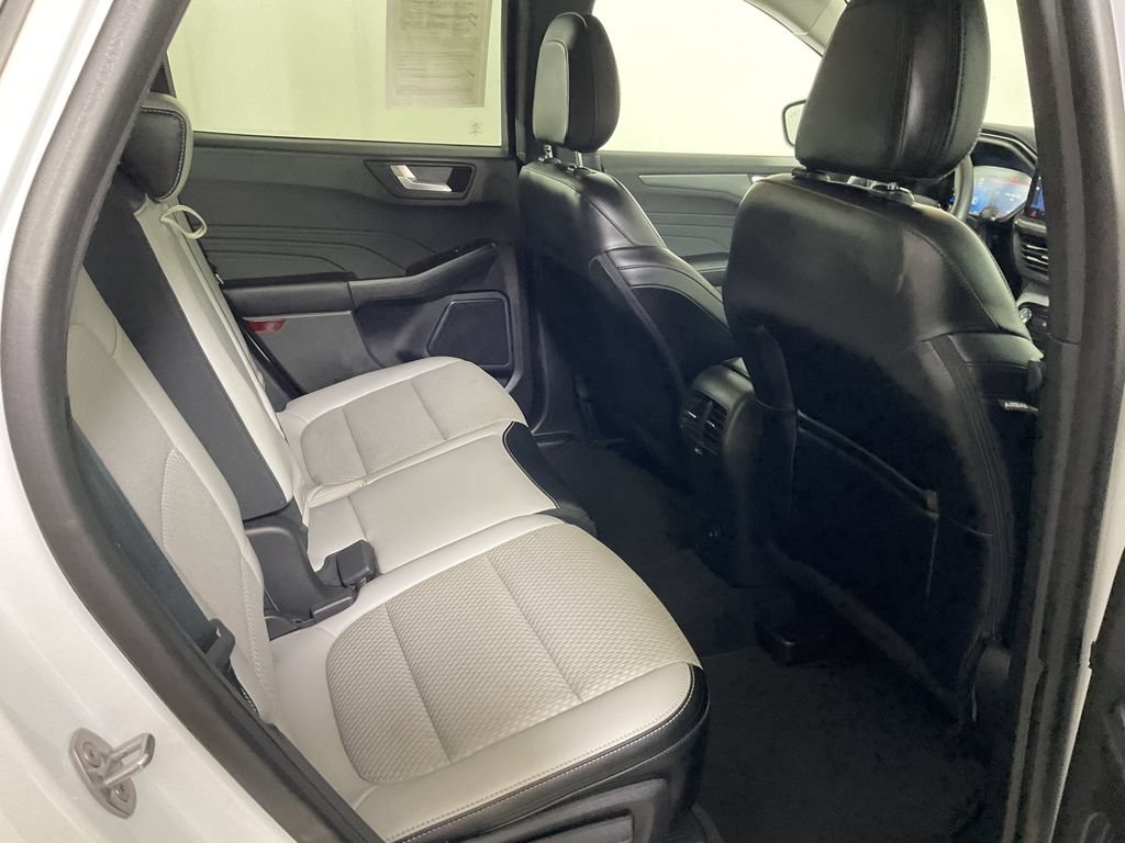 Used 2023 Ford Escape SE FWD image 22