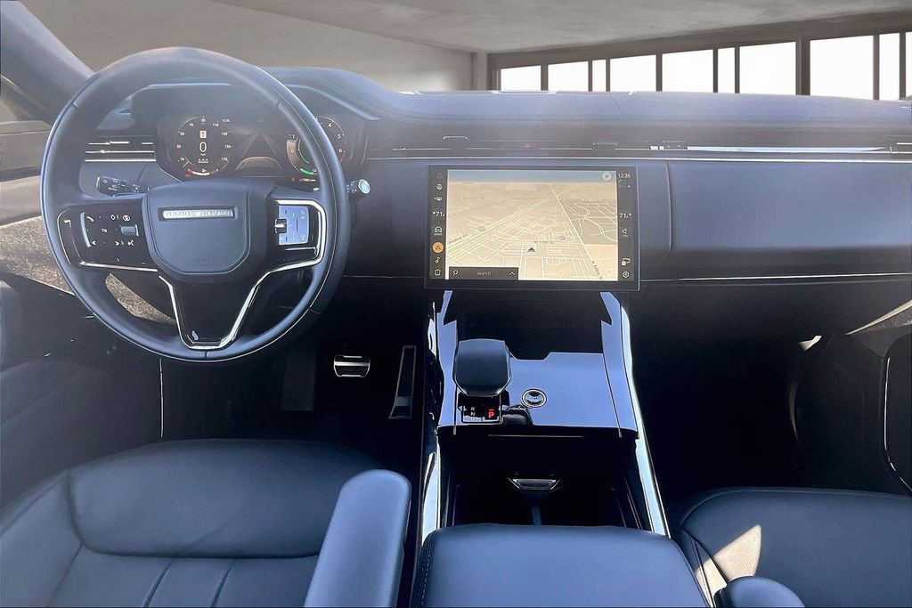 Used 2025 Land Rover Range Rover Sport Dynamic SE image 15