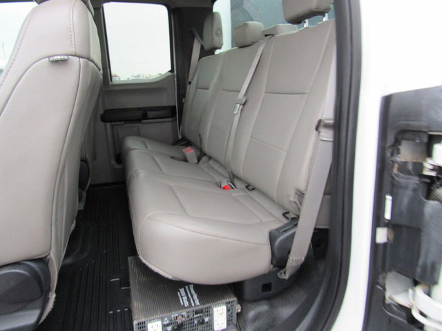 Used 2017 Ford F450 XL w/ Power Equipment Group image 35