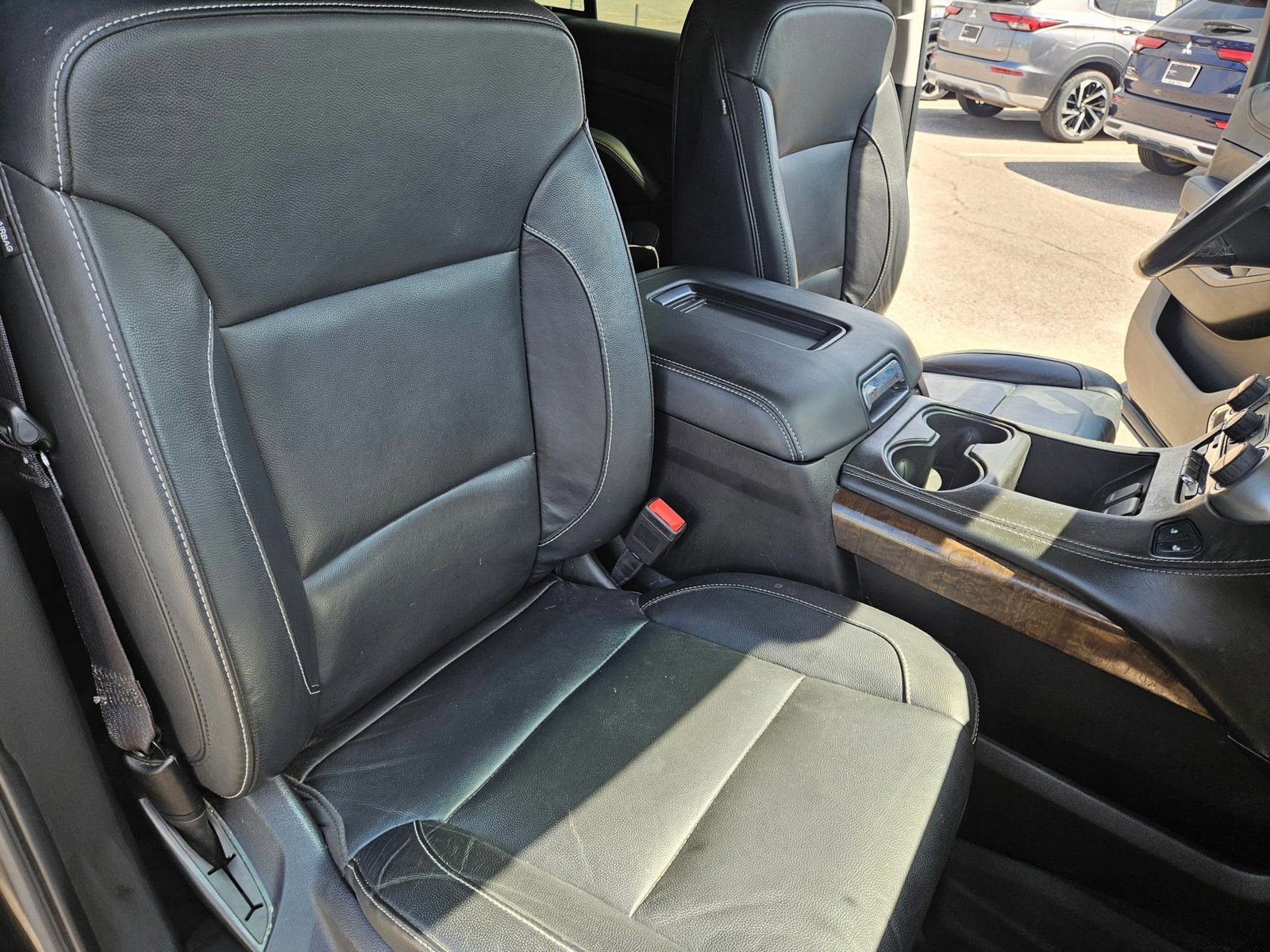 Used 2020 Chevrolet Tahoe LT w/ Z71 Midnight Edition AWD/4WD image 30