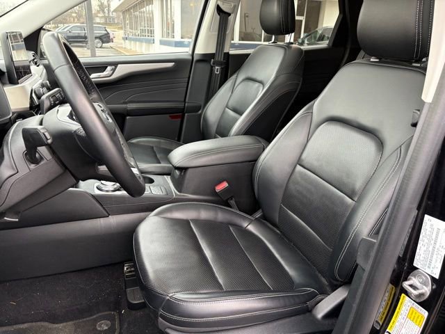 Used 2021 Ford Escape SEL image 18