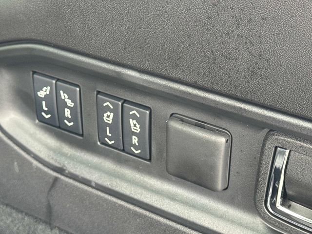 New 2026 Cadillac Vistiq Sport w/ LPO, Floor Liner Package image 8