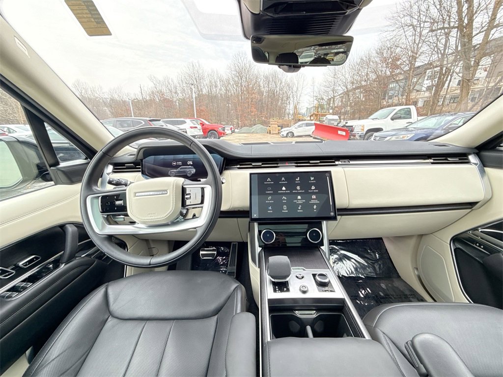 Used 2023 Land Rover Range Rover SE image 22
