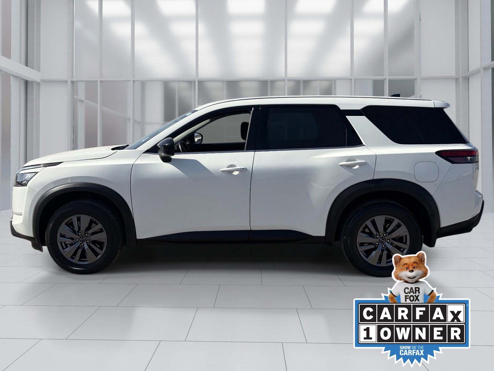 Certified 2024 Nissan Pathfinder S image 3