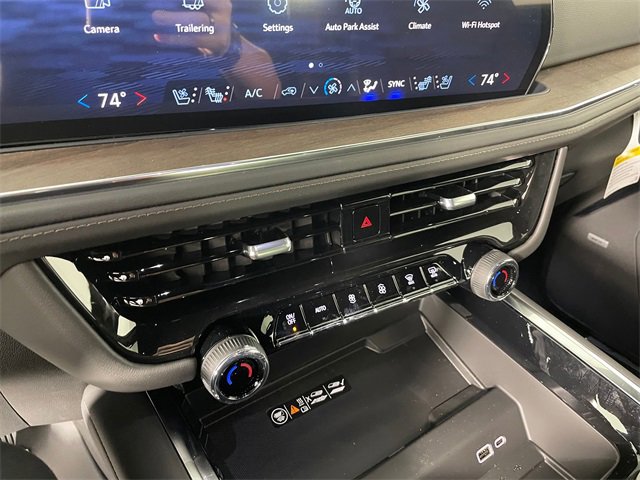 New 2026 Chevrolet Suburban High Country image 6