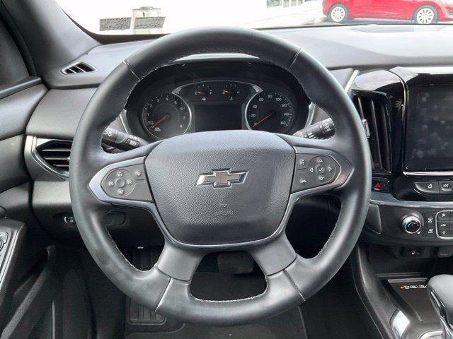 Used 2023 Chevrolet Traverse LT w/ Midnight/Sport Edition AWD/4WD image 5