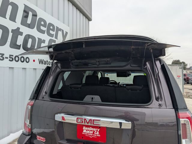 Used 2015 GMC Yukon Denali w/ Touring Package image 28