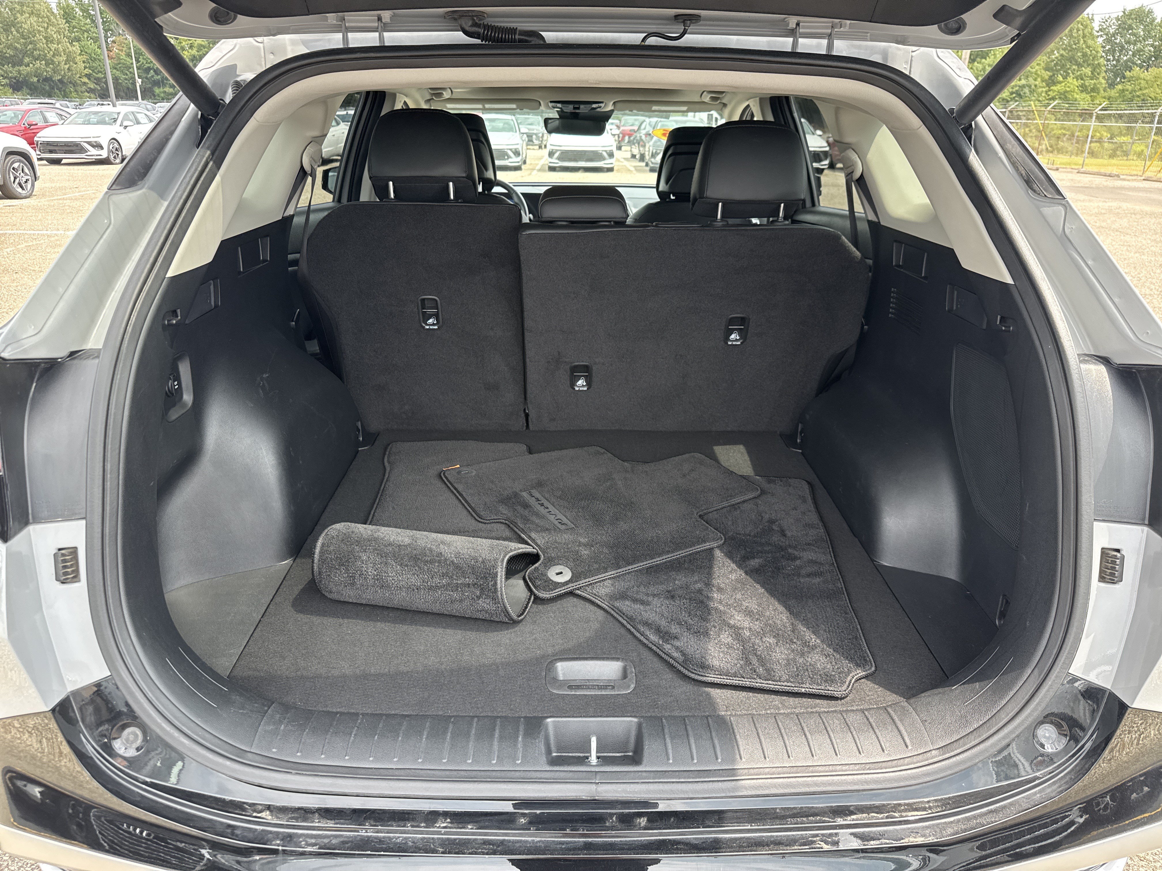 Used 2025 Kia Sportage SX FWD image 8