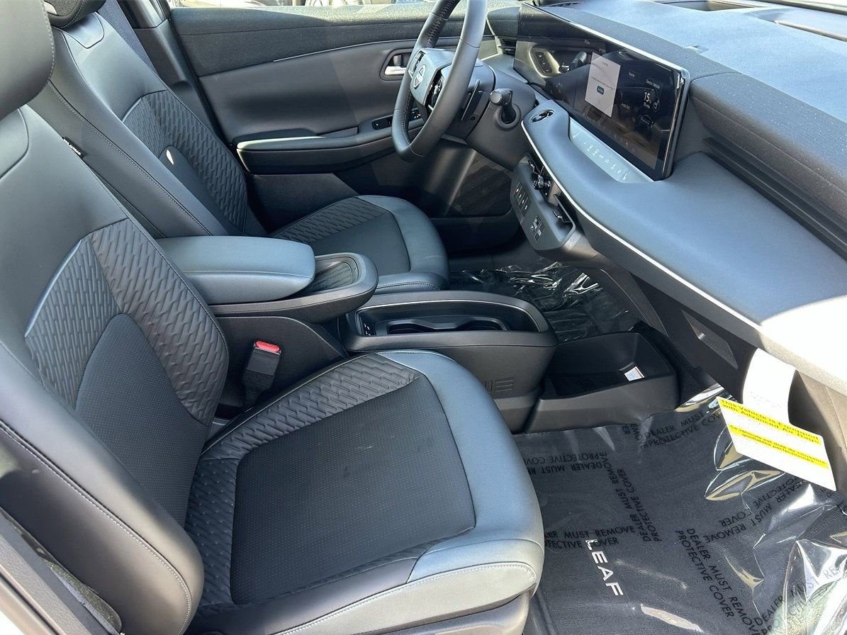 New 2026 Nissan Leaf Platinum+ w/ Cargo Package (Platinum+) image 9