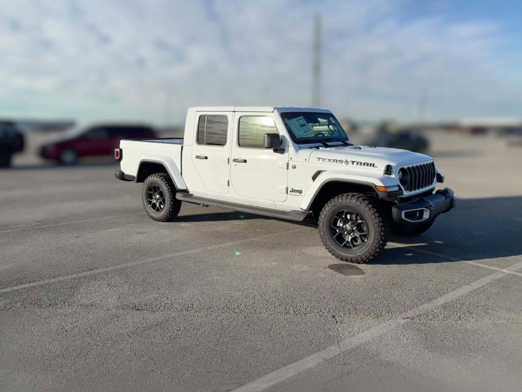 New 2026 Jeep Gladiator Sport image 16
