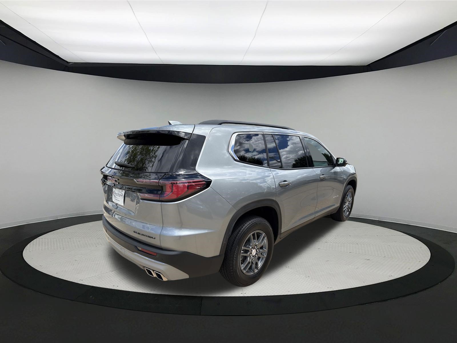Used 2025 GMC Acadia Elevation FWD image 7