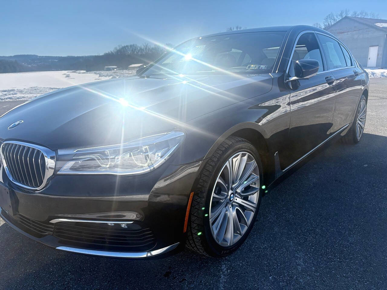 Used 2018 BMW 750i xDrive AWD/4WD image 3