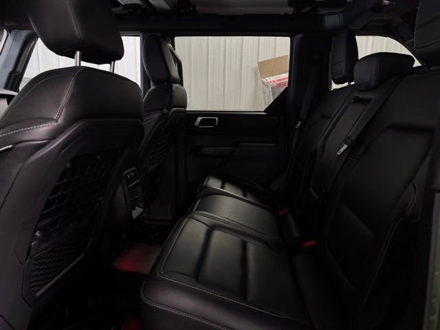 Used 2025 Ford Bronco Badlands image 20