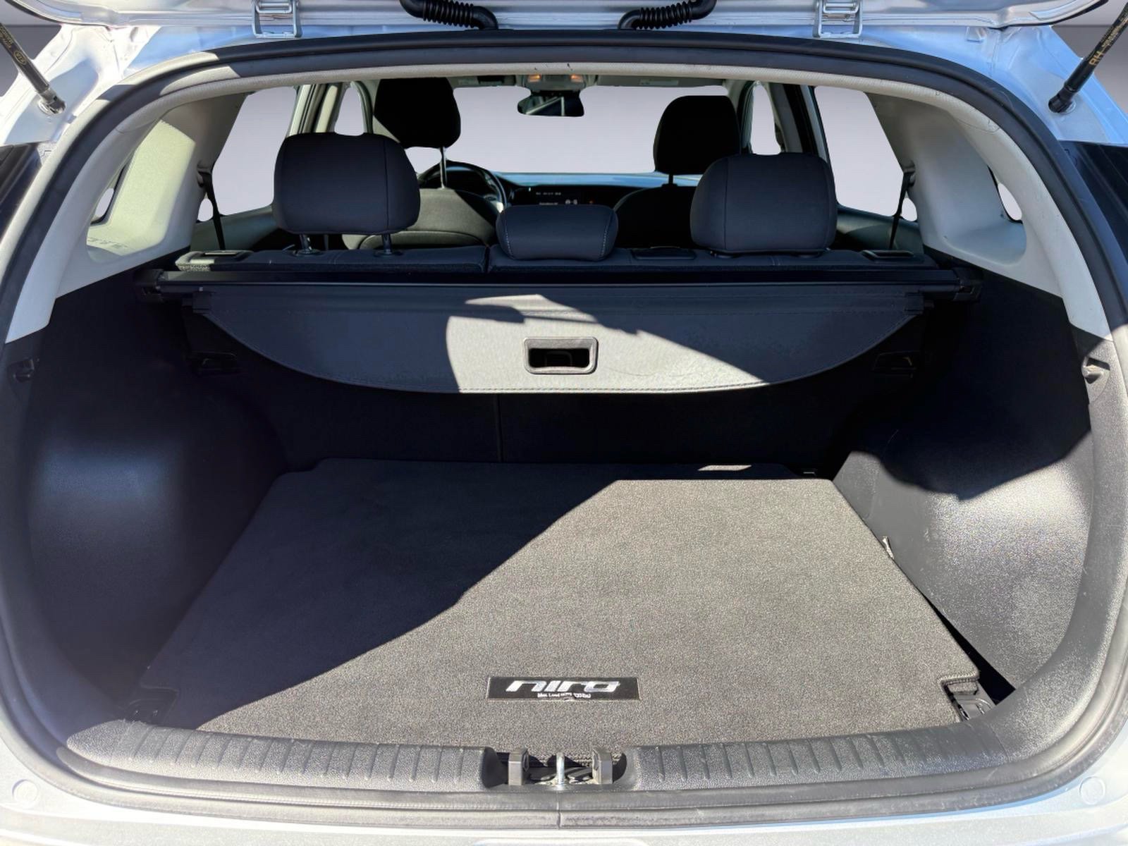 Used 2021 Kia Niro LXS FWD image 7