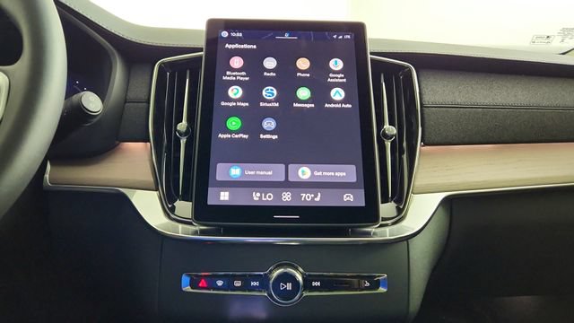 New 2026 Volvo XC90 T8 Plus w/ Protection Package AWD/4WD image 21