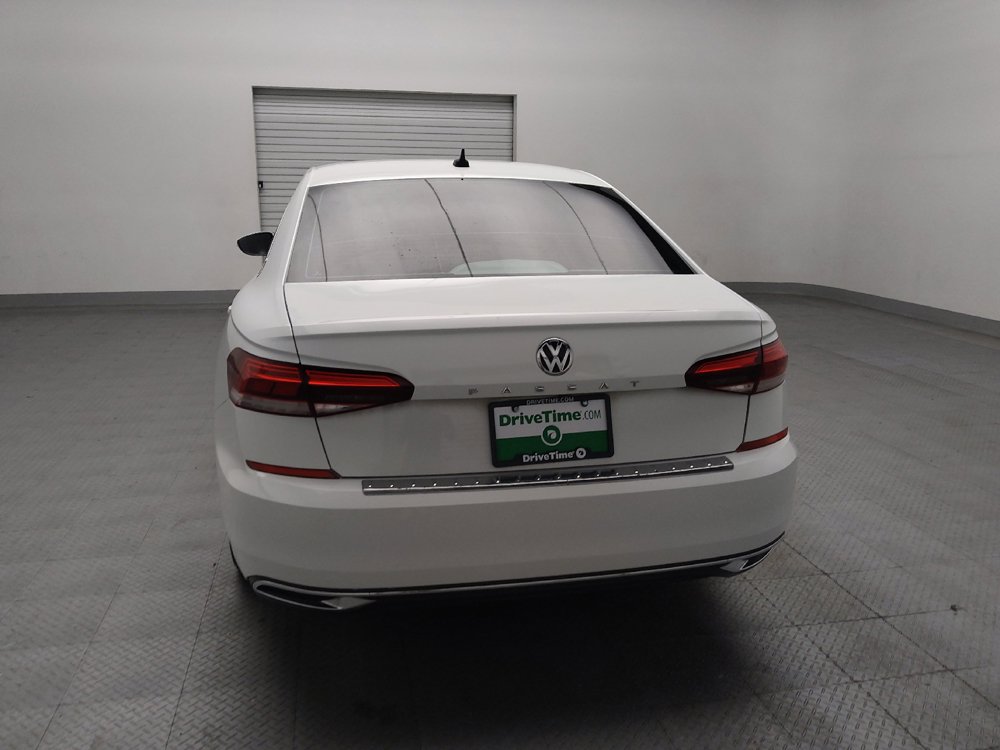Used 2022 Volkswagen Passat 2.0T SE FWD image 6