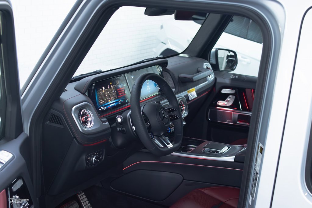 Used 2025 Mercedes-Benz G 63 AMG 4MATIC image 38