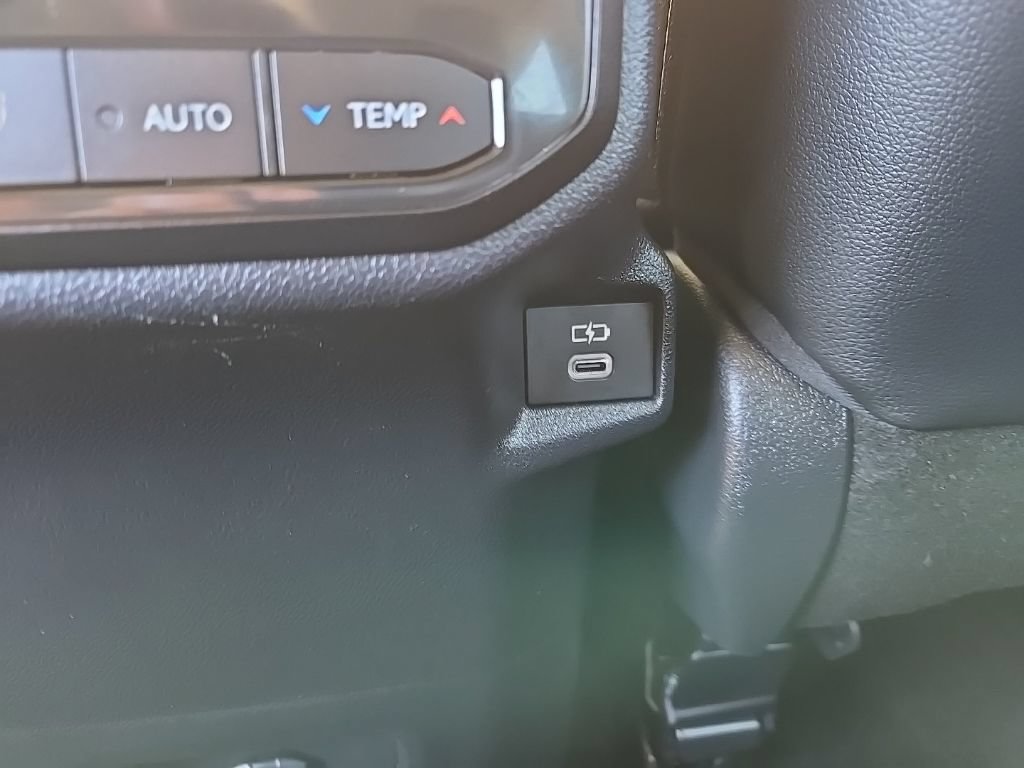 Used 2024 Toyota Grand Highlander AWD image 40