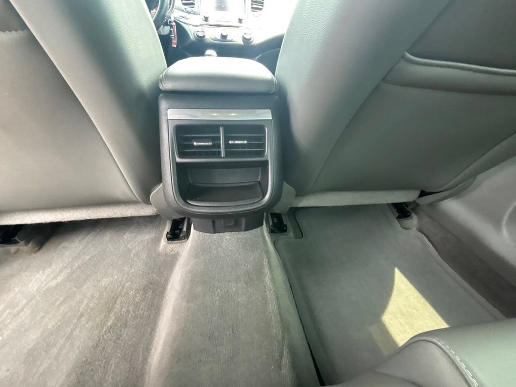 Used 2015 Chevrolet Impala LT FWD image 18
