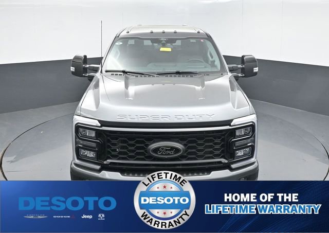 New 2026 Ford F250 Lariat w/ Black Appearance Package image 38