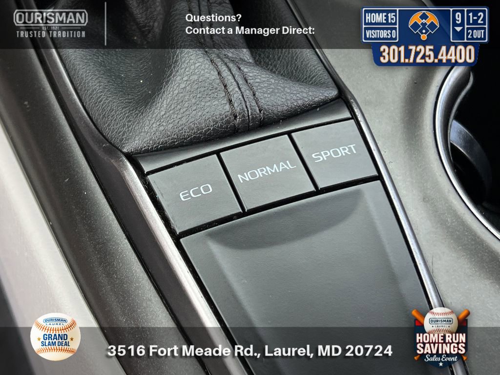 Used 2024 Toyota Camry SE FWD image 25